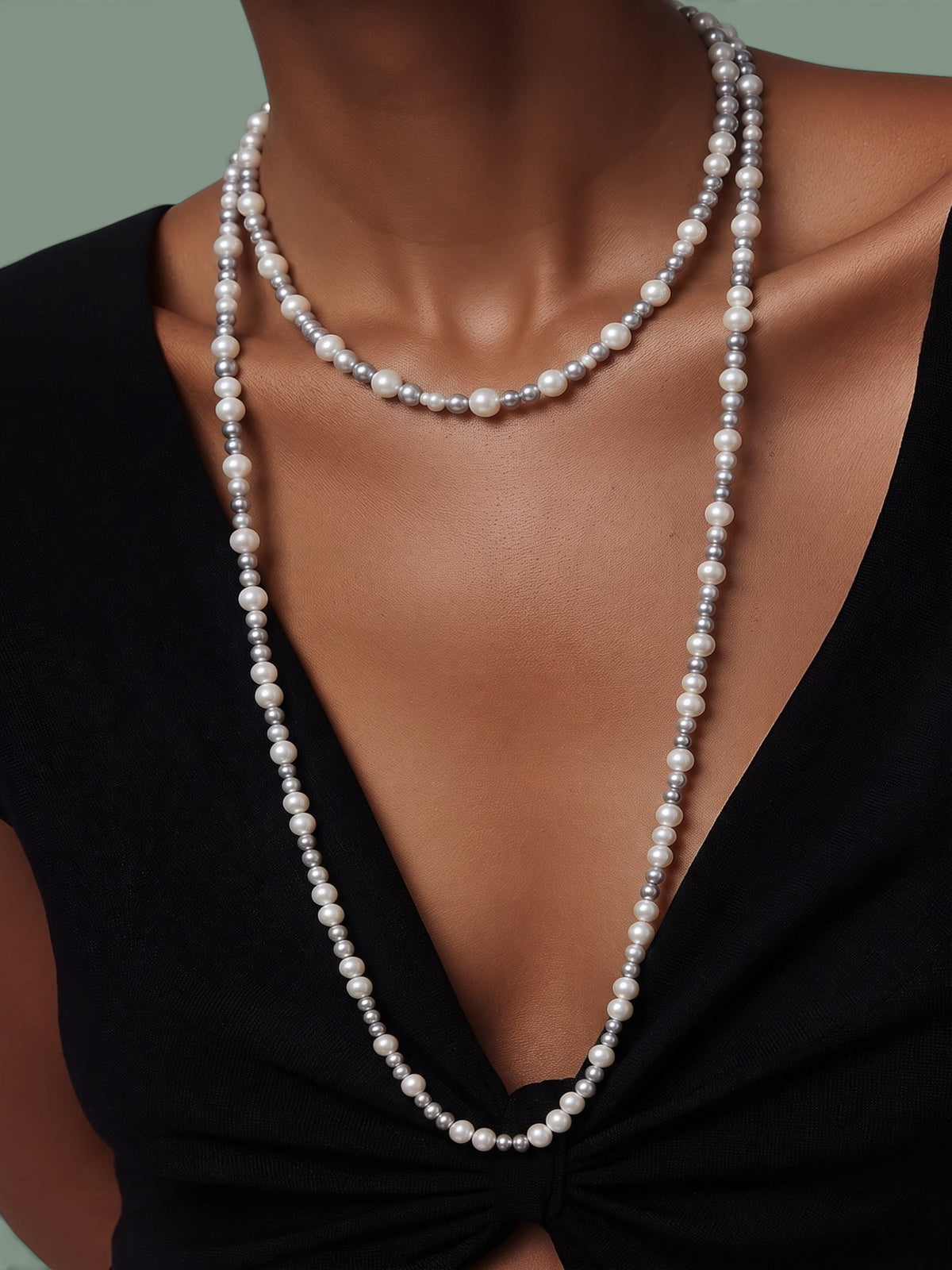 Infinite Loop Micro Necklace