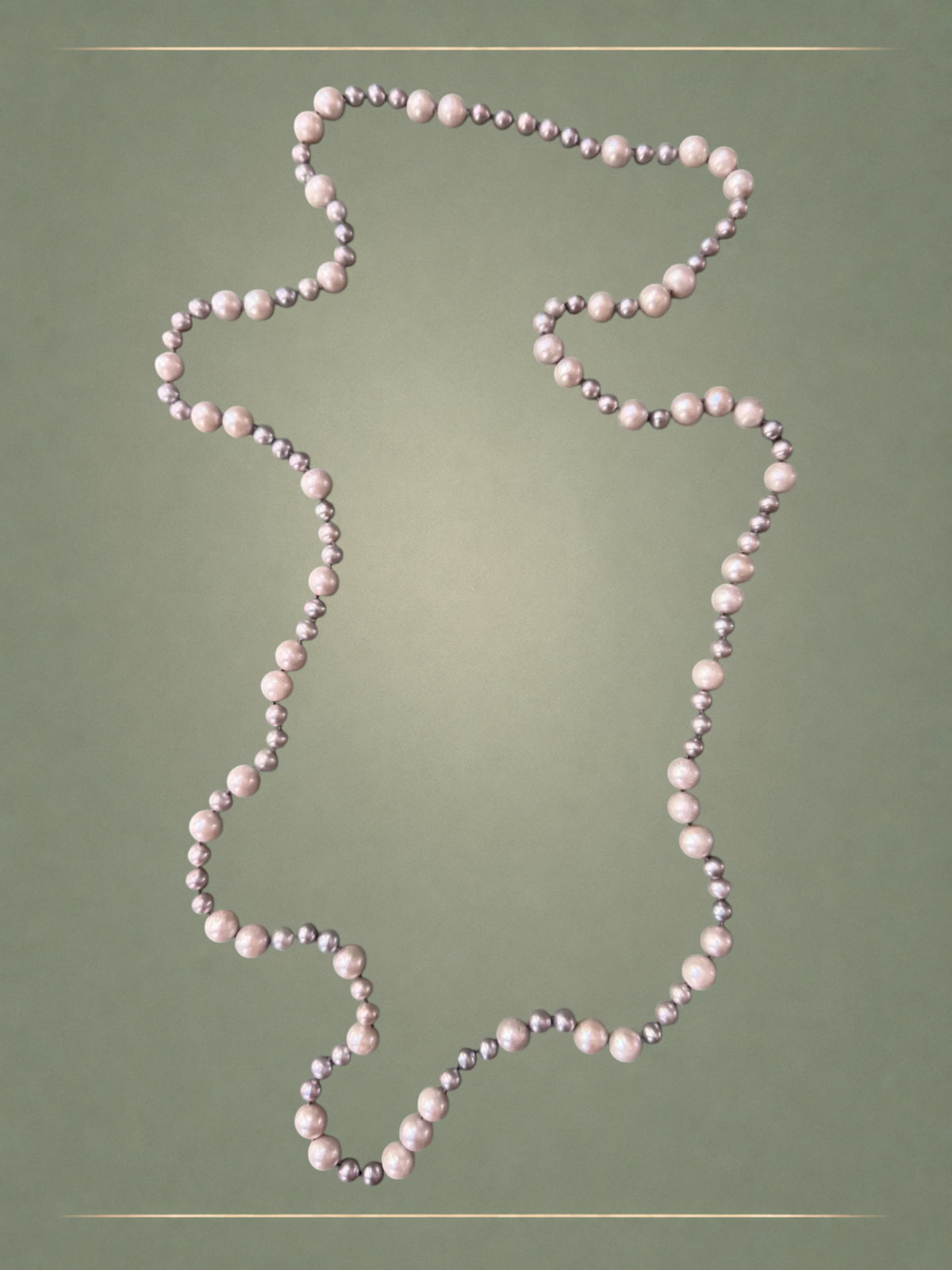 Infinite Loop Micro Necklace
