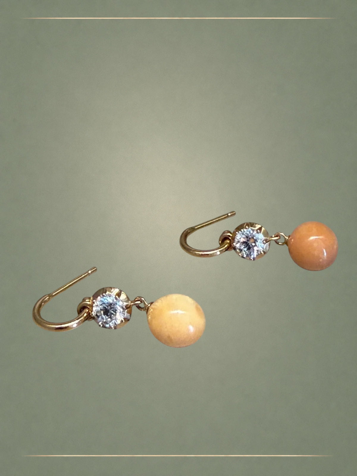 Melo Maree Pearl, Diamond & Gold Hoop Earrings