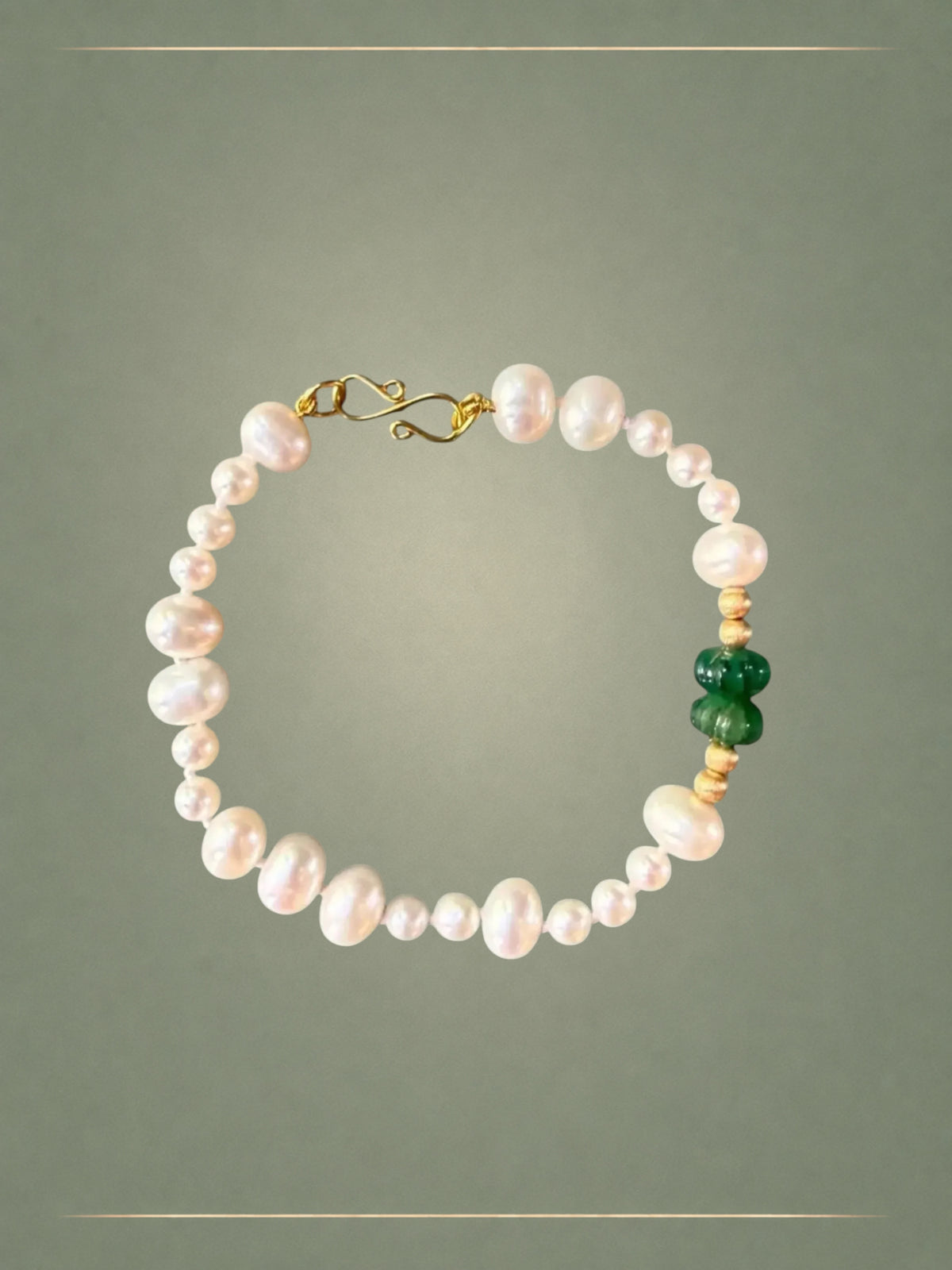 Pale Lustre Bracelet